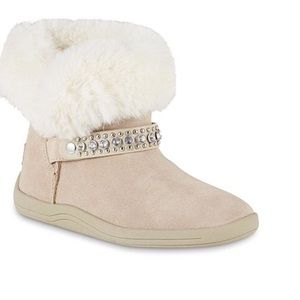 Fur cuff  comfortable! Genuine leather suede boots